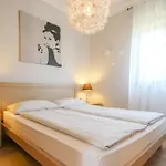 Alenka * Novigrad Istria
